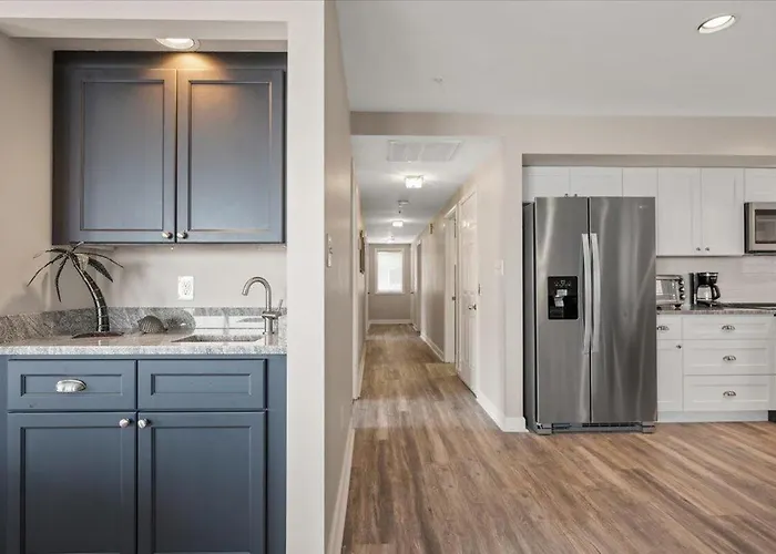 One Of A Kind Ocean Front 3 Bedroom In North Oc With Private Garage! * Ocean City