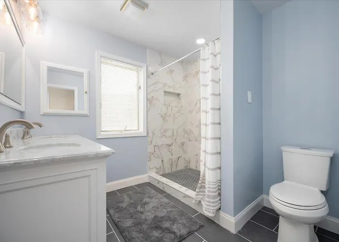 One Of A Kind Ocean Front 3 Bedroom In North Oc With Private Garage! *
