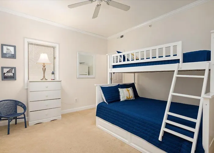 One Of A Kind Ocean Front 3 Bedroom In North Oc With Private Garage! * Ocean City
