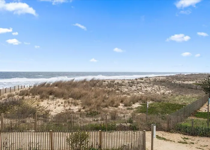 Holiday home One Of A Kind Ocean Front 3 Bedroom In North Oc With Private Garage!
