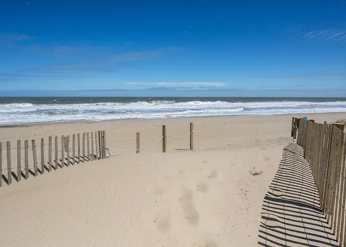 One Of A Kind Ocean Front 3 Bedroom In North Oc With Private Garage! Holiday home